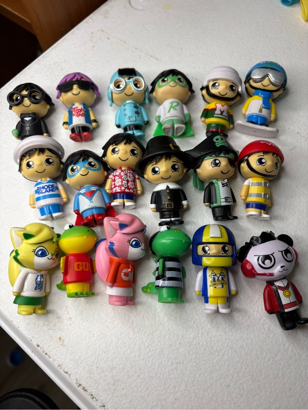 Huge Lot 18 Ryan’s World Micro Figures Road Trip GUC Mini Toys Bundle